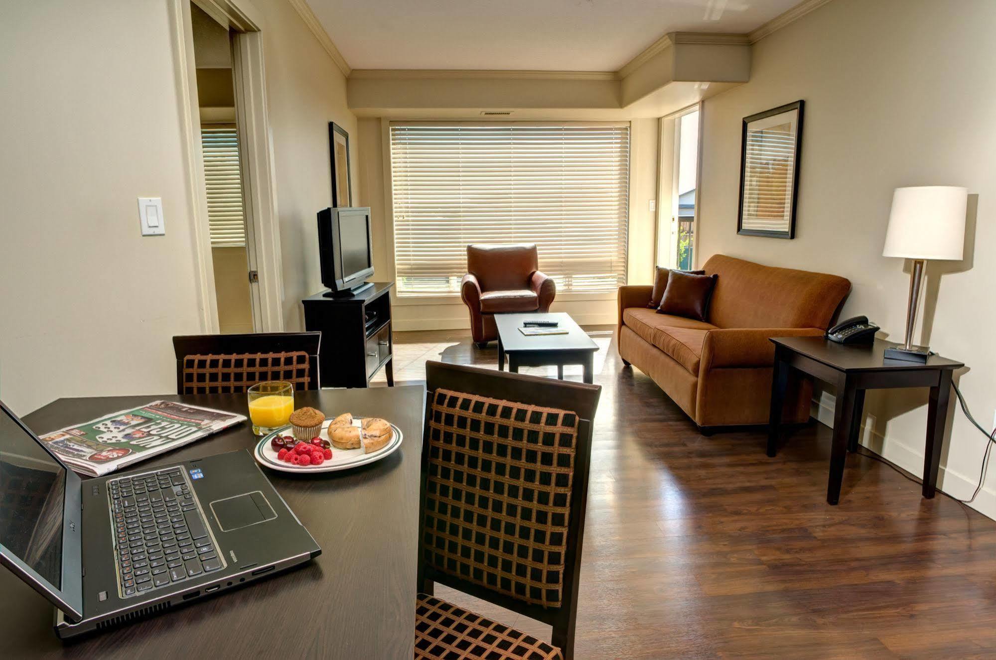 Clearwater Residence Hotel Timberlea Fort Mcmurray Habitación foto
